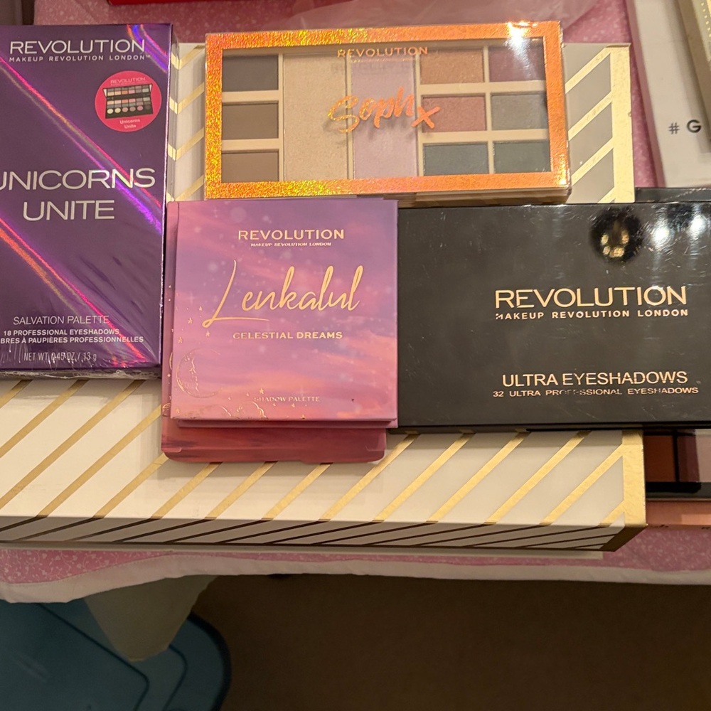 Revolution Eyeshadow Collection - 4 Pallets NEW